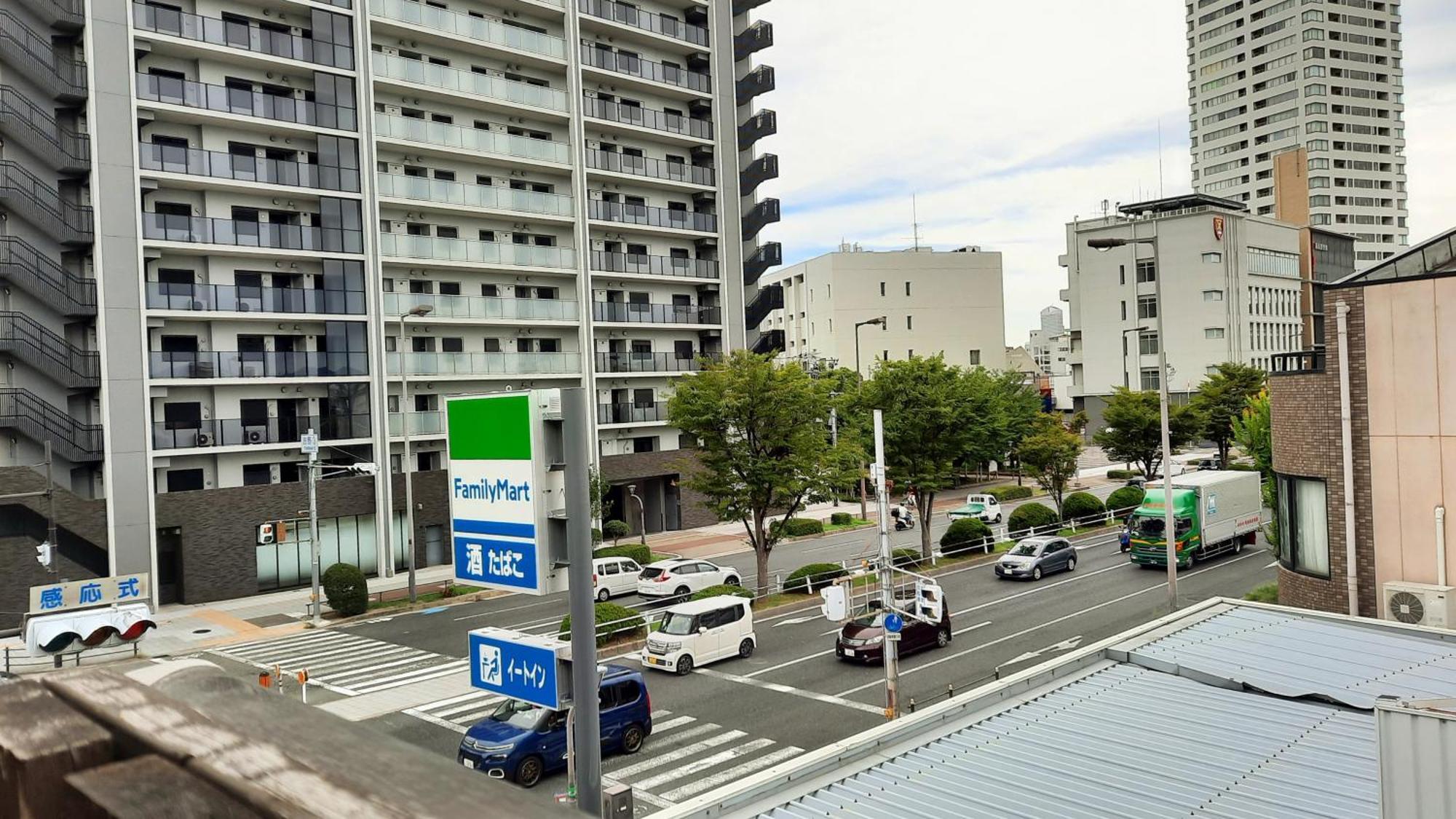 Guesthouse Yours Osaka Bagian luar foto
